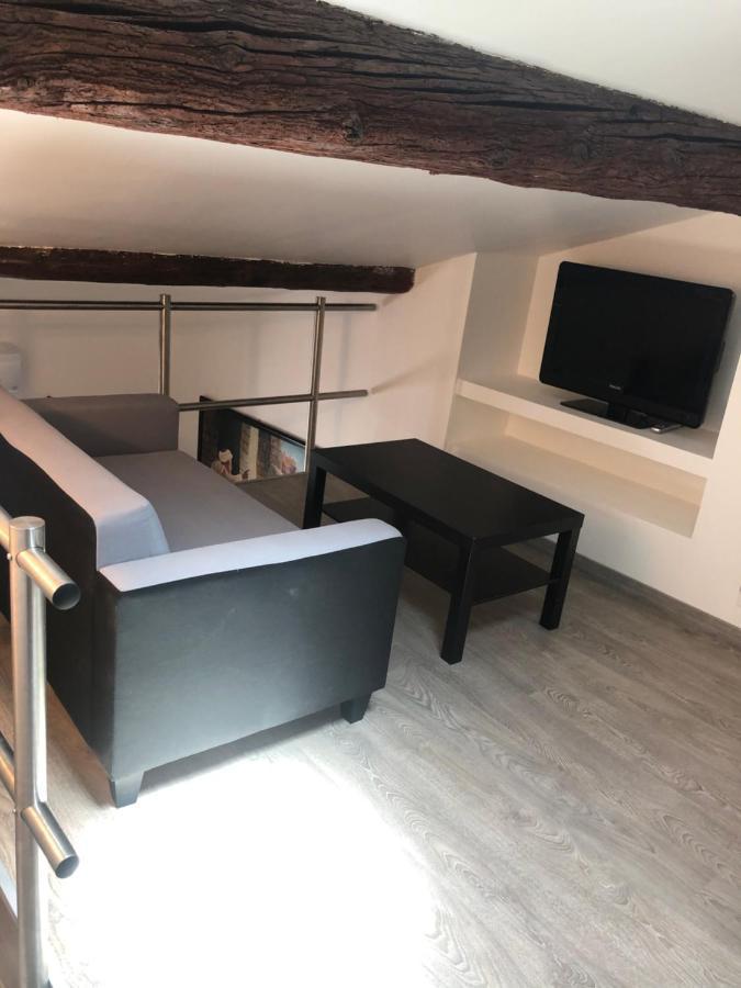Appartement En Centre Ville Hyères Exterior foto