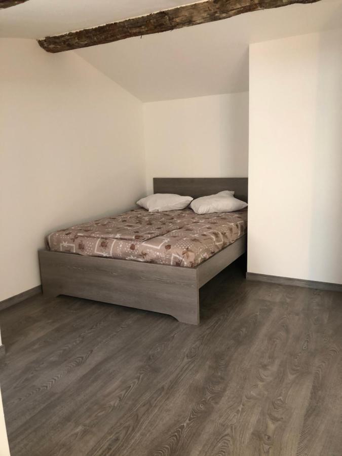 Appartement En Centre Ville Hyères Exterior foto